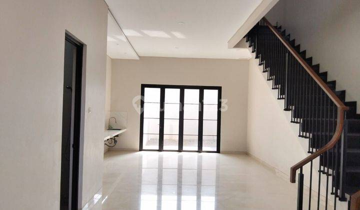 Rumah Baru Minimalis Modern Di Singgasana Pradana 2