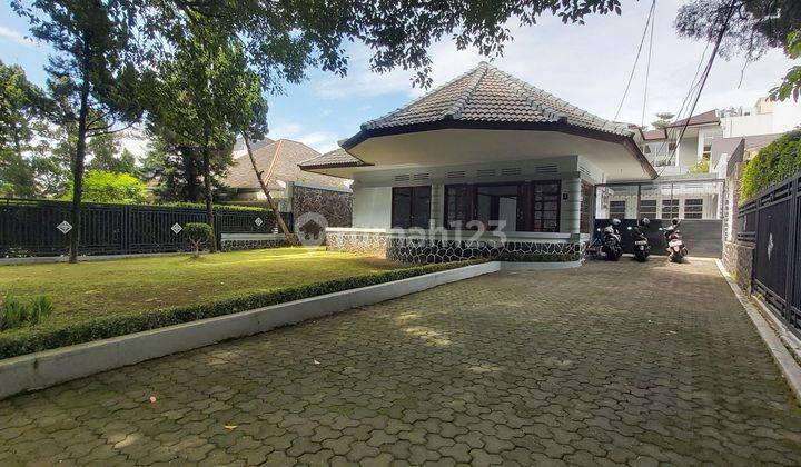 Rumah di area Gedung Sate Gasibu Dipenogoro Bandung pusat 1