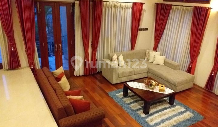 House in Dago Resort with a view of Bandung city. 2