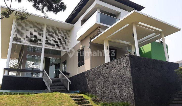 Rumah Lux modern kontemporer di Kota Baru Parahyangan 2