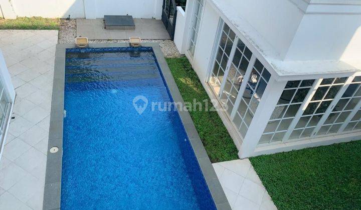 Rumah Lux ada Kolam Renang di Kota Baru Parahyangan 2