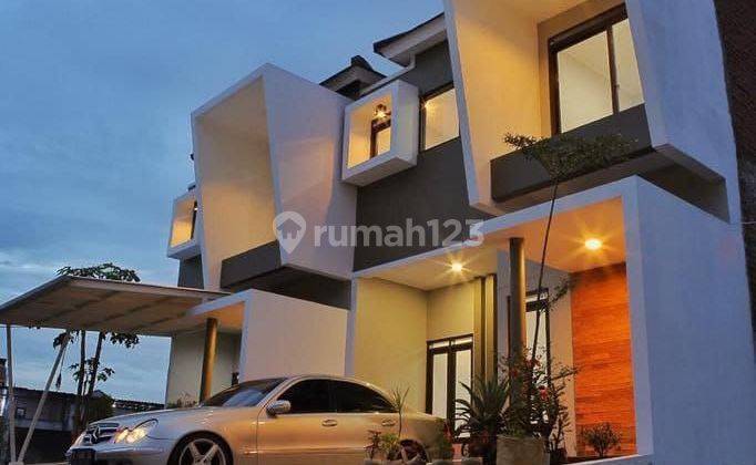 Rumah baru Town House dalam cluster di Antapani 1