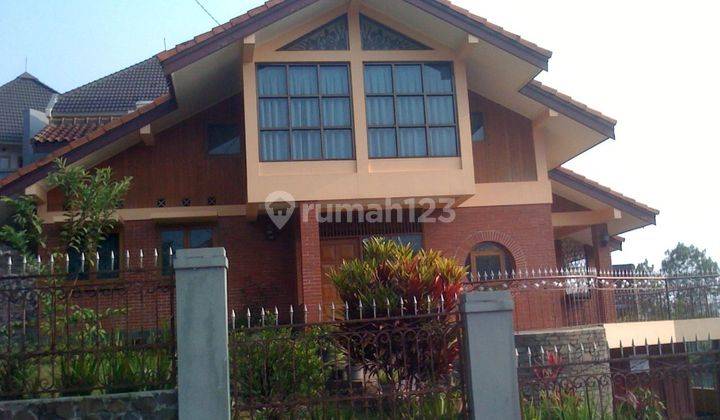 Rumah terawat siap huni di Cisitu Bandung Utara 2