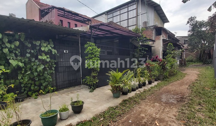 Rumah Terawat di Sauyunan Cibaduyut Kopo Rumah Terawat di Sauyunan Cibaduyut Kopo