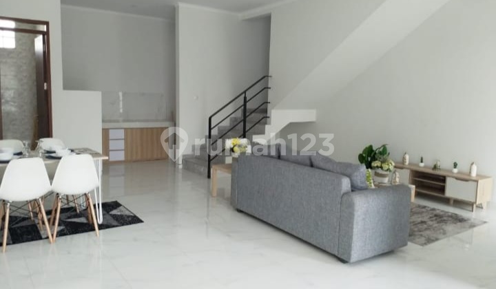 Rumah Baru Minimalis di Batununggal 2