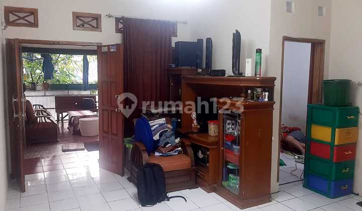 Well-Maintained Minimalist House on Main Road in Manglayang Regency 2