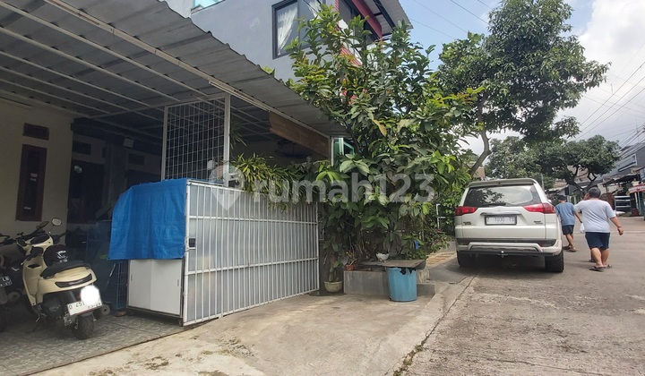 Rumah Minimalis Terawat Di Jalan Utama Manglayang Regency