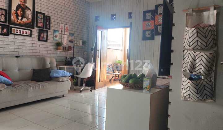 Well-Maintained Spacious House in Margahayu Raya 2