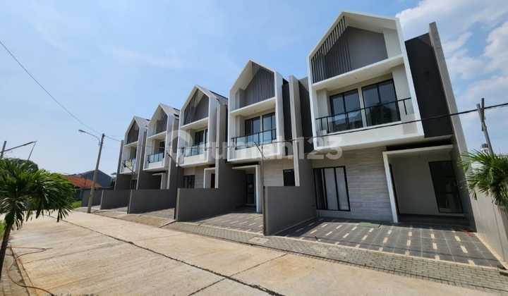 New Minimalist House in Batununggal