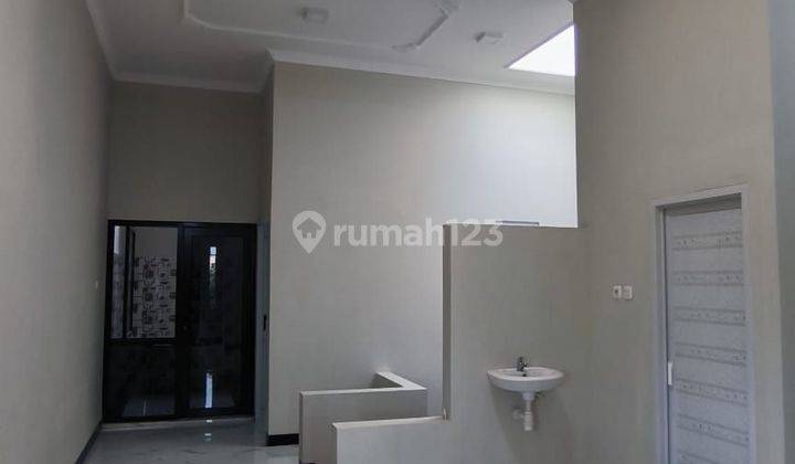 Rumah baru di jual bangunan 2 lantai 2