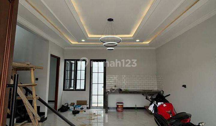 Rumah Mewah Ready Stock Akses Ke Pintu Tol Ciputat Serpong Tangerang Selatan Jakarta Selatan  2