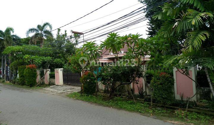 Rumah Lama Asri Hoek Di Komplek Pajak Larangan Kota Tangerang Lt 754m2 Cash Only 2