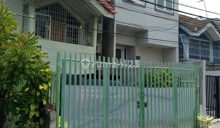 Rumah 2 Lantai Di Perum Taman Cosmos Jl Ratu Teratai Kebon Jeruk Jakarta Barat Lt 120m2 Cash Only 2