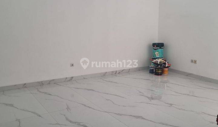 Dijual Rumah 2,5 Lantai di Sektor 7a Gading Serpong 2