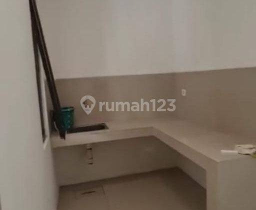 Dijual Rumah 2 Lantai Siap Huni Malibu Village 2