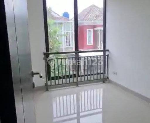 Dijual Rumah 2 Lantai Siap Huni Malibu Village 1