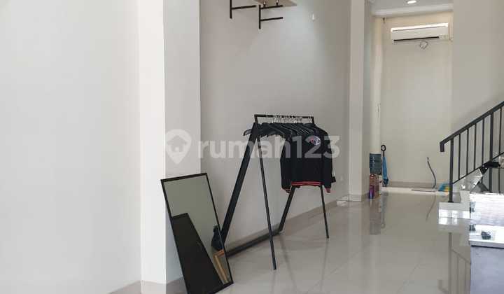 For Sale Super Cheap Below Market Price, Boulevard Shop House, Galaxy Garden, South Bekasi.