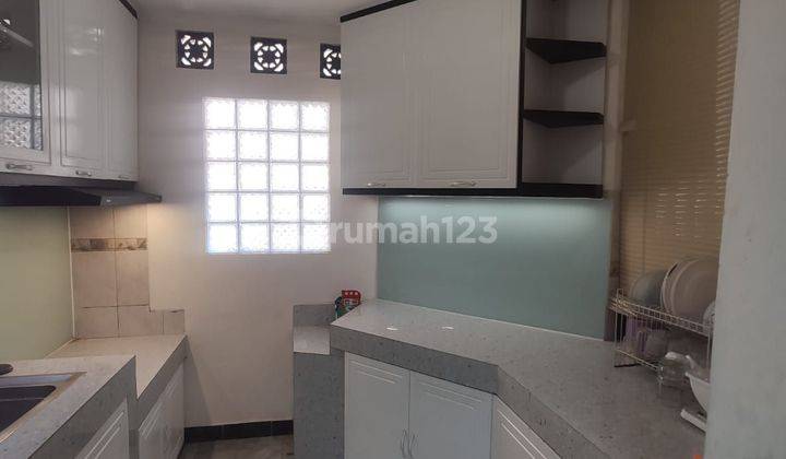 Disewakan Rumah cantik full furnished di Taman Villa Pekayon Bekasi 2