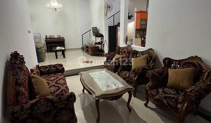 Disewakan Rumah Hook Cantik Full Furnished Di Komplek Bri