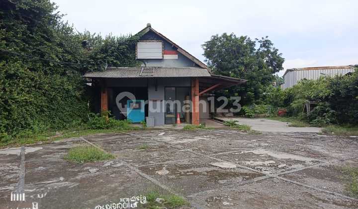For Rent Strategic Land and Building in Pekayon, Bekasi