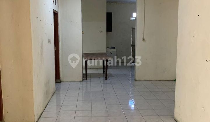 Well-Maintained 105m² Land House in Bekasi 15 Minutes to Station Flood-Free J35271