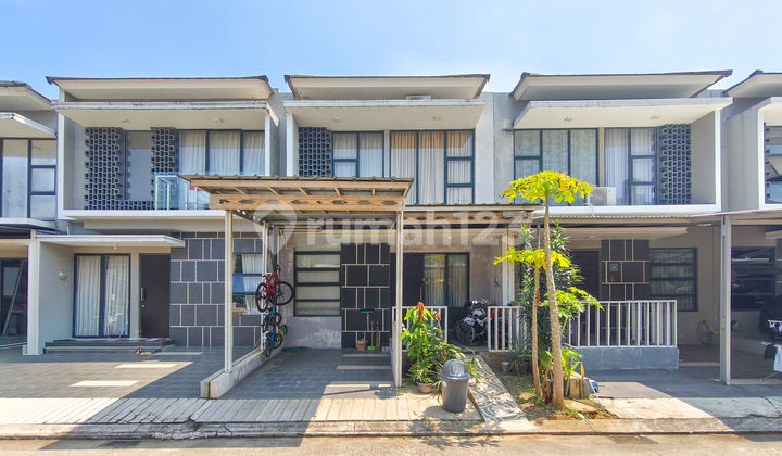 15 Minutes to BSD East Toll Gate 1, Ready-to-Occupy House, KPR Assisted J-37396 15 Minutes to BSD East Toll Gate 1, Ready-to-Occupy House, KPR Assisted J-37396