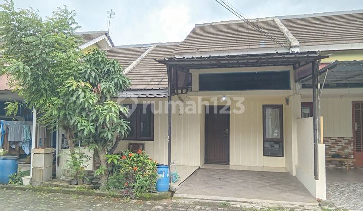 Strategic SHM House 14 Minutes to Æon Mall Sentul City Ready for KPR J-39608