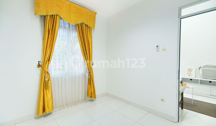 Rumah 15 menit ke Mall Paradise Walk Serpong Siap Huni Dibantu KPR J22613 2