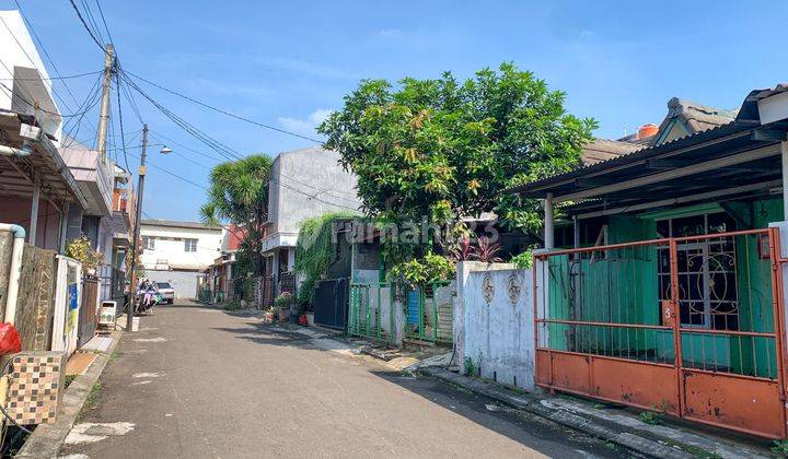 Rumah Hadap Selatan Dibantu KPR Bisa Nego 15 mnt ke Living Plaza Pamulang J19937 2