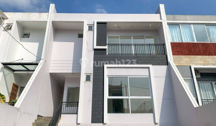 Rumah Modern 3 Lt Luas Harga Nego 7 Menit ke Stasiun Pancoran J22635 1