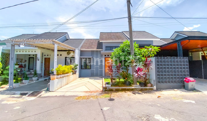 Rumah 1 Lt Luas 3 Menit ke Gerbang Tol Sawangan 4 Hadap Timur J36927