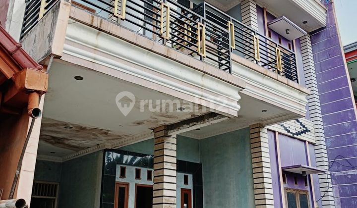 Rumah 6 Kamar Tidur SHM 7 Menit ke RS. Taman Harapan Baru J-25507 Rumah 6 Kamar Tidur SHM 7 Menit ke RS. Taman Harapan Baru J-25507