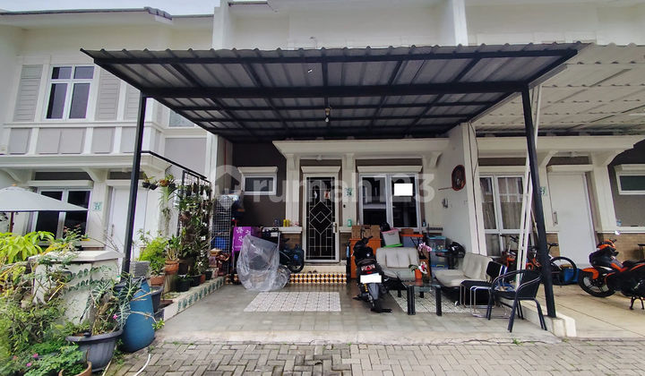 2-Story House Facing South, 10 Minutes to Ciputra Cibubur Mall, Ready for KPR J-40149 2-Story House Facing South, 10 Minutes to Ciputra Cibubur Mall, Ready for KPR J-40149