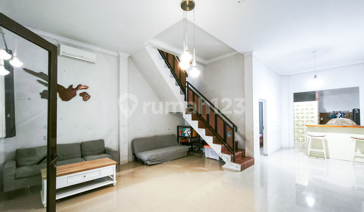 Spacious 2-Story House 12 Minutes to Cibinong City Mall with KPR J37681 Assistance 2