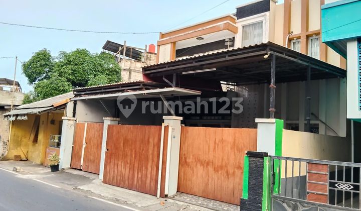 Spacious Freehold House 11 Minutes to Kalideres Hospital 2 Floors KPR Assisted J39187