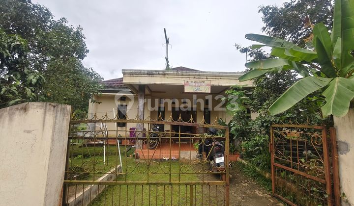 1-Story House with Spacious Land in Bogor Near Toll Gate Access, Assisted with Mortgage J41789 1-Story House with Spacious Land in Bogor Near Toll Gate Access, Assisted with Mortgage J41789