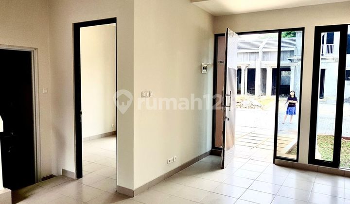 Rumah SHM 12 menit ke Mall Paradise Walk Serpong Dibantu KPR J33841 2
