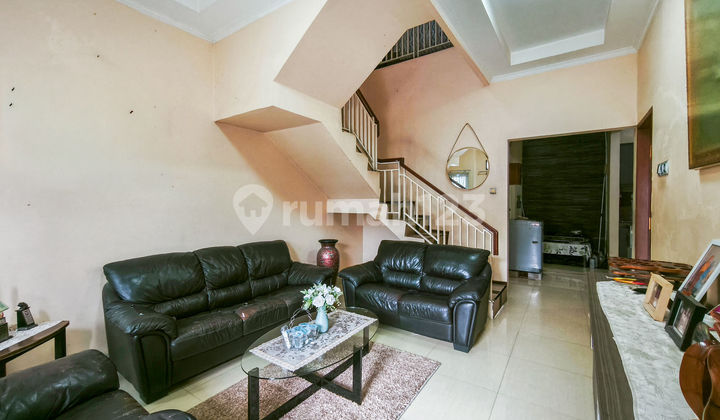 5-Bedroom House with SHM, 15 Minutes to Cibinong City Mall, Assisted with Mortgage J33414 2