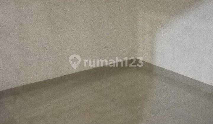 House 5 Minutes to East Depok Regional Hospital, East-Facing Land Area 148, J-25729 2