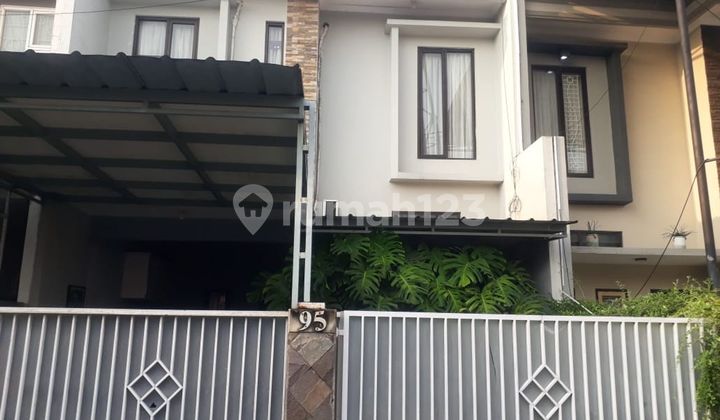 Minimalist House 15 Minutes to Living Plaza Cinere 3 BR Ready to Occupy J38815