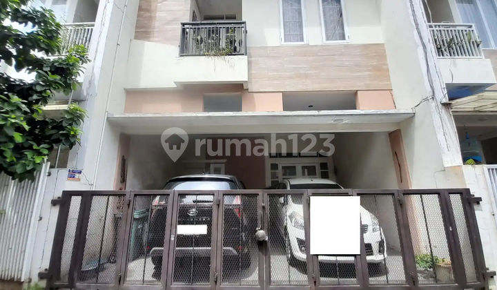 Rumah 2 Carport 14 Menit ke Terminal Ragunan Siap Huni Dibantu KPR J39589 Rumah 2 Carport 14 Menit ke Terminal Ragunan Siap Huni Dibantu KPR J39589
