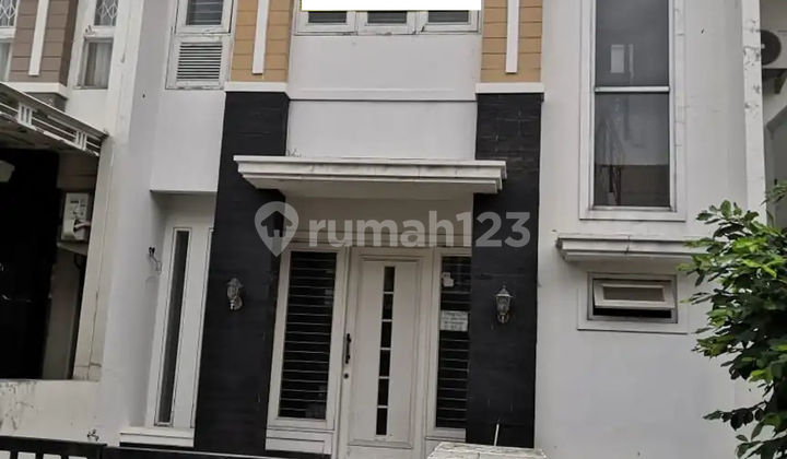 Minimalist House 6 Minutes to Jatikarya 2 Toll Gate East Facing J32610
