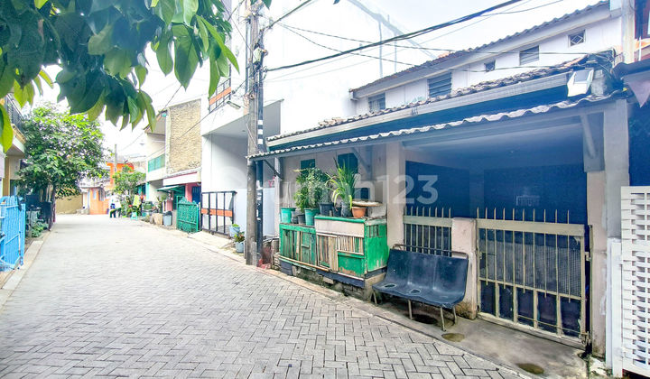 East-facing House with SHM 9 Minutes to Mandaya Royal Hospital Puri J-34898 2