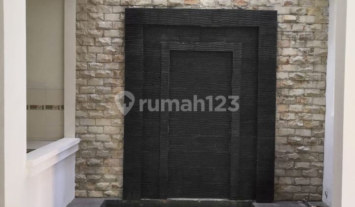 Minimalist House 6 Minutes to Jatikarya 2 Toll Gate East Facing J32610