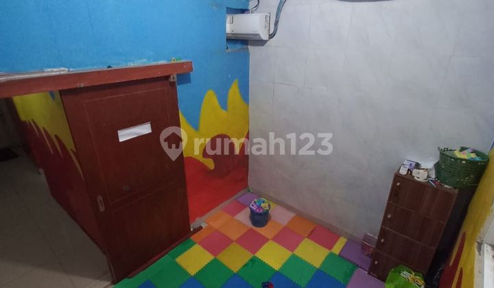 2-Story House, SHM, 10 Minutes to Depok Station, KPR Assisted J-37606