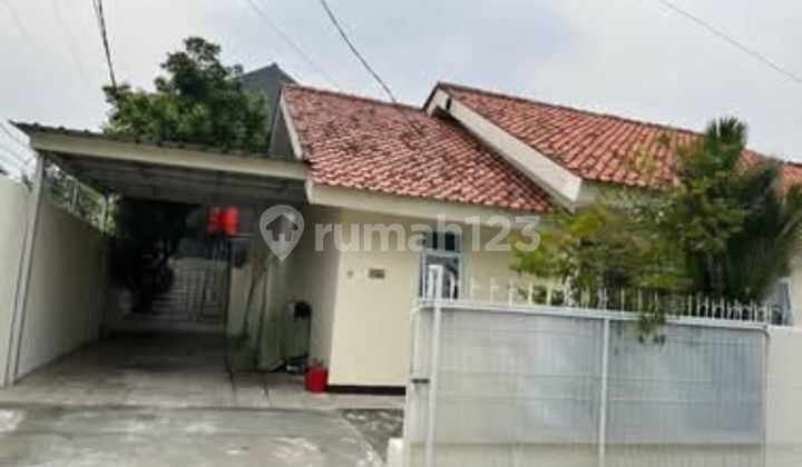 Rumah Luas Strategis 13 Menit ke Living World Alam Sutera J-37562