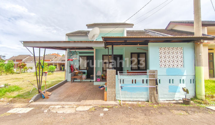 Rumah 14 Menit ke Mall Paradise Walk Serpong SHM Dibantu KPR J-38015