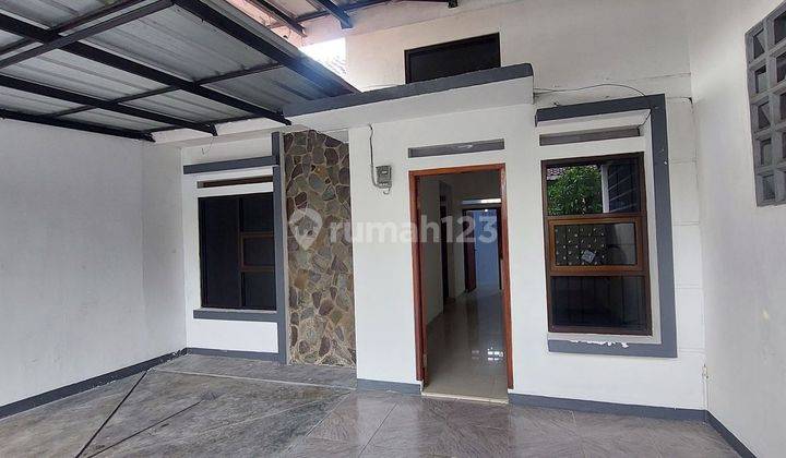 Rumah 8 Menit ke Depok Town Center SHM Hadap Selatan Siap KPR J27801 2