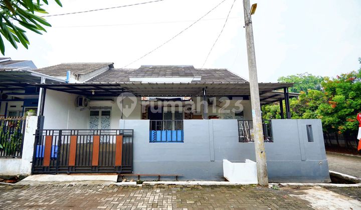 House 10 minutes to Mitra Keluarga Pamulang Hospital, Freehold Title, Assisted by KPR J-19995