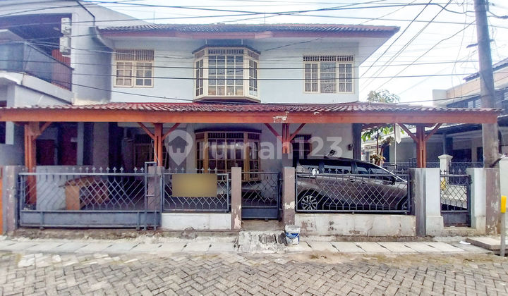 Rumah 2 Lantai SHM 10 Menit ke Stasiun Pondok Ranji Siap Huni J24686